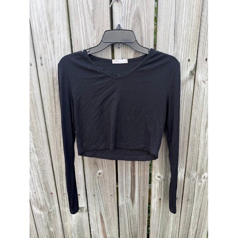 Coquette Y2K Romwe Crop Top Small Black Ribbed Lace Trim V-Neck Long Sleeve